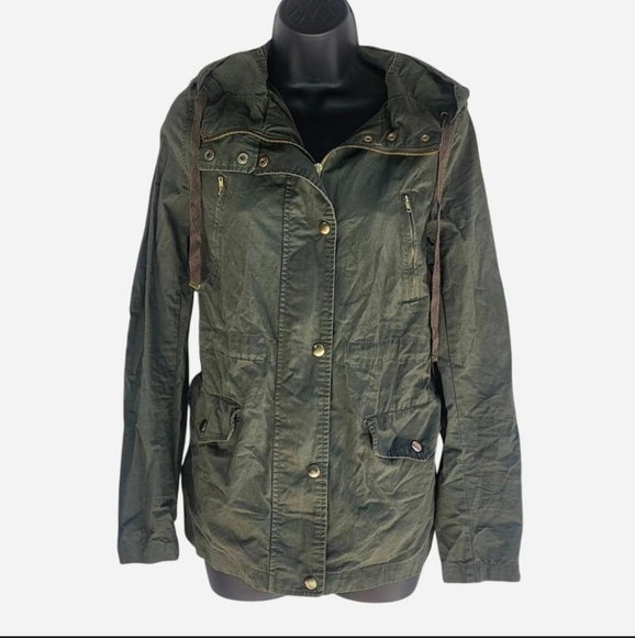 Love Tree Jackets & Blazers - Love Tree Green Utility Jacket with Adjustable Waist